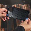 CARBON case IPHONE SE 2020 tok, fekete