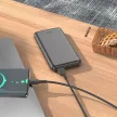 HOCO powerbank 10 000 mAh 2,1A J100, fekete