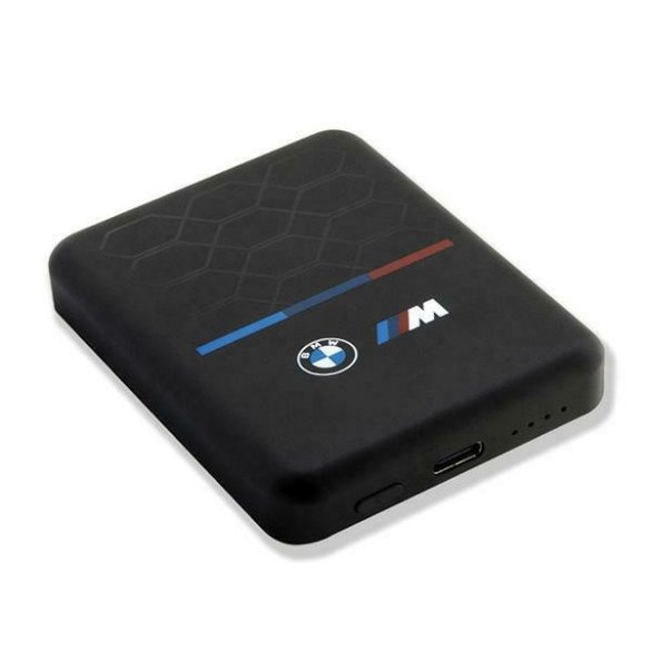 BMW M Collection MagSafe Powerbank (FEPB5MNCAK) MagSafe kompatibilis hordozható külső akkumulátor és vezeték nélküli töltő, 5000 mAh, 15W, fekete