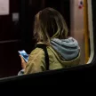 HOFI ANTI SPY GLASS PRO+ iPhone 15 PRO PRIVACY, betekintés védett üvegfólia, fekete