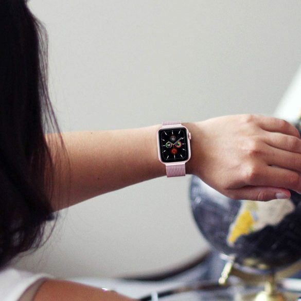 Tech-Protect Milaneseband Apple Watch 42/44mm fém óraszíj, fekete