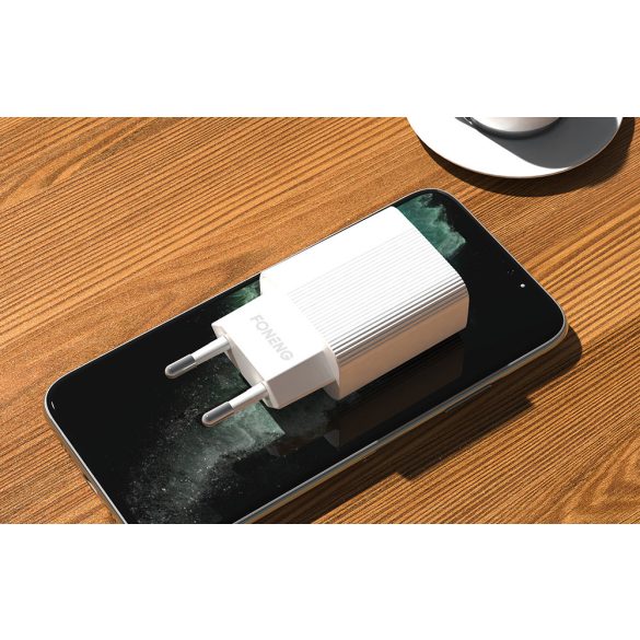 Foneng EU28 Fast Charger, QC3.0, USB-A hálózati töltő adapter USB-C kábellel, gyorstöltő, 2.4A, fehér