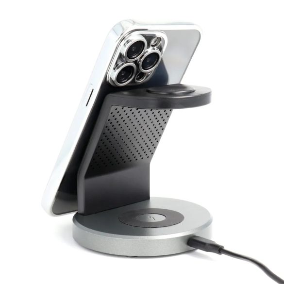 Electro Mag iPhone 13 Magsafe kompatibilis kameravédős hátlap, tok, ezüst-átlátszó